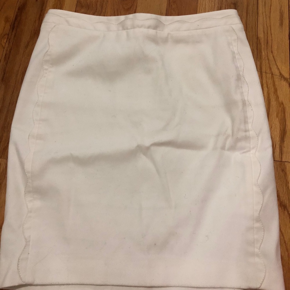 Banana Republic white pencil skirt